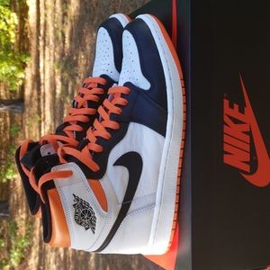 Used pair - Jordan retro 1 high electric orange men size 10.5